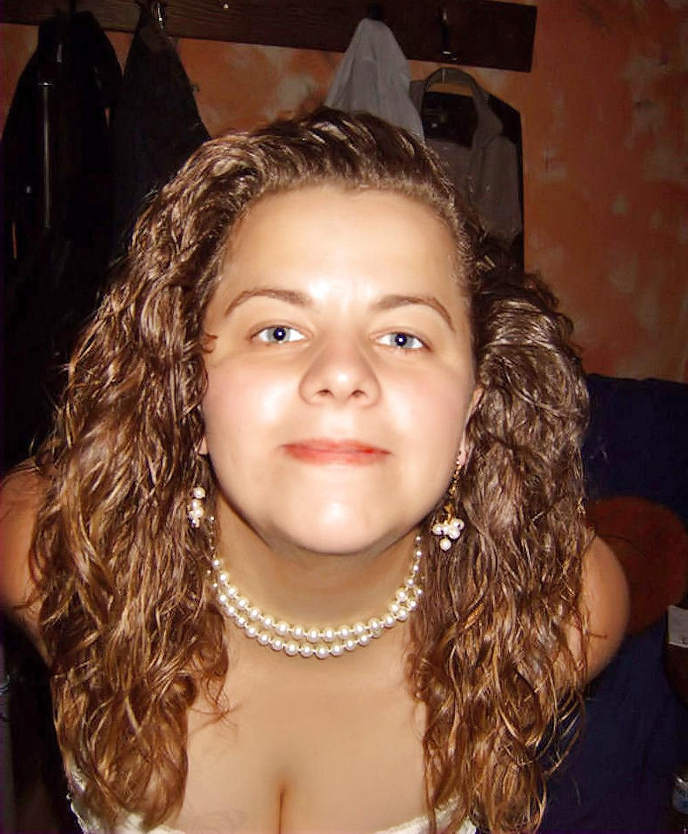 16P The Best of Exposed Greek Wife Elfi