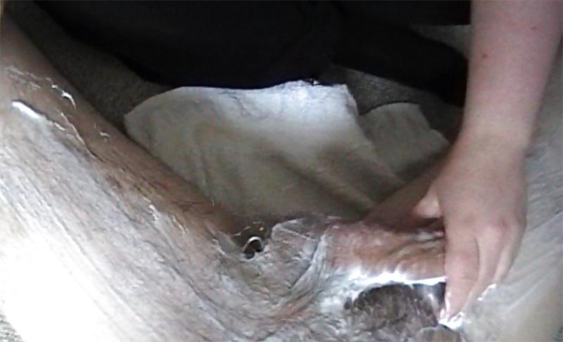 10P Lotion floor handjob fully clothed