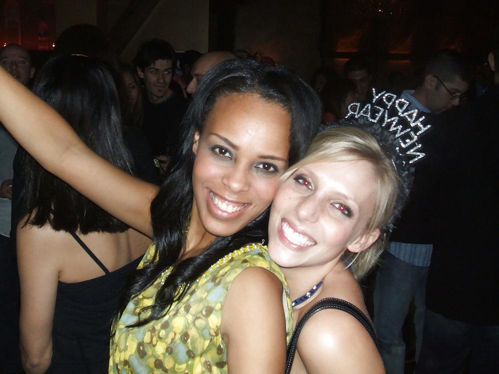 25P Classy Looking Black Girl is Just Another Cheap Slut