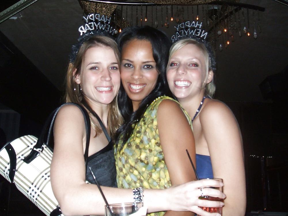 25P Classy Looking Black Girl is Just Another Cheap Slut