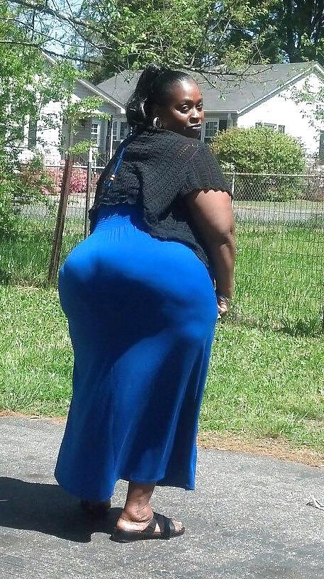 4P Ebony MILF