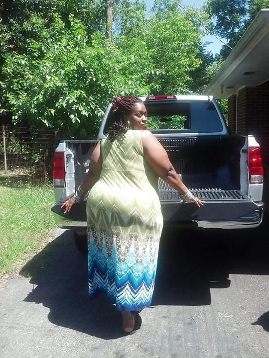4P Ebony MILF