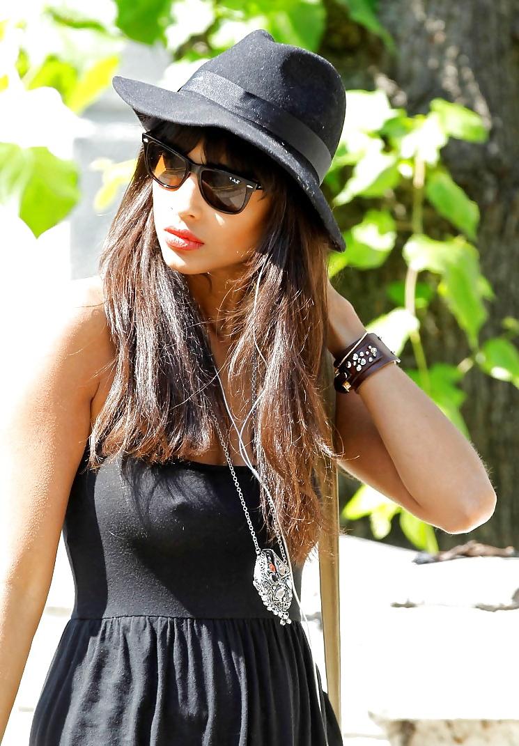 10P Jameela Jamil British Paki Celeb Slut Asian