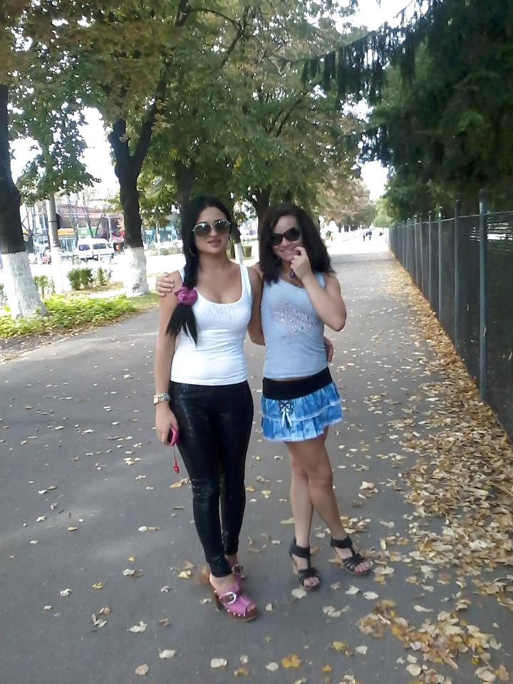 16P Romanian girl: mariana