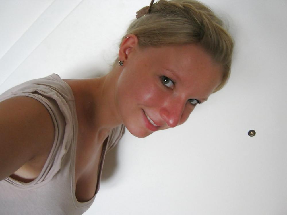 15P Nice (non nude) girls 112