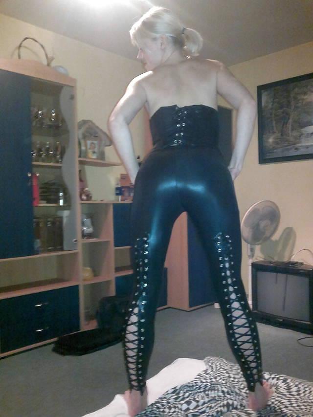 25P Amateur hot lady
