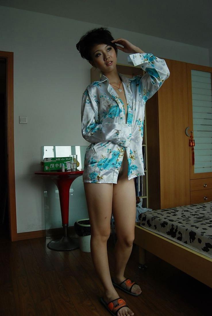 22P Asian Chick Doing Some Amateur Nude Modeling