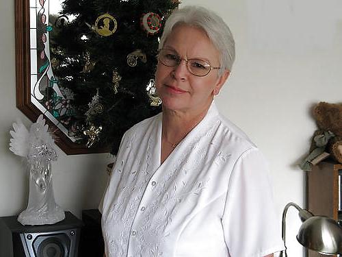 20P Women clothed 1 (Mature special)