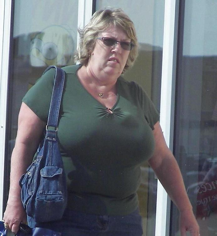 20P Women clothed 1 (Mature special)