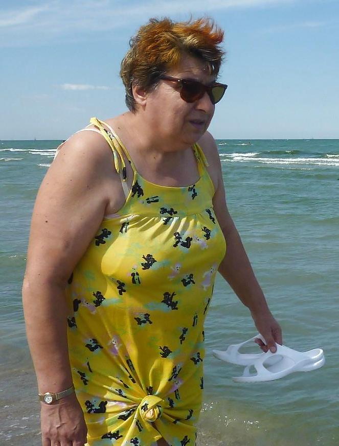 20P Women clothed 1 (Mature special)