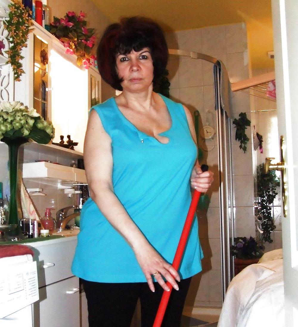 20P Women clothed 1 (Mature special)