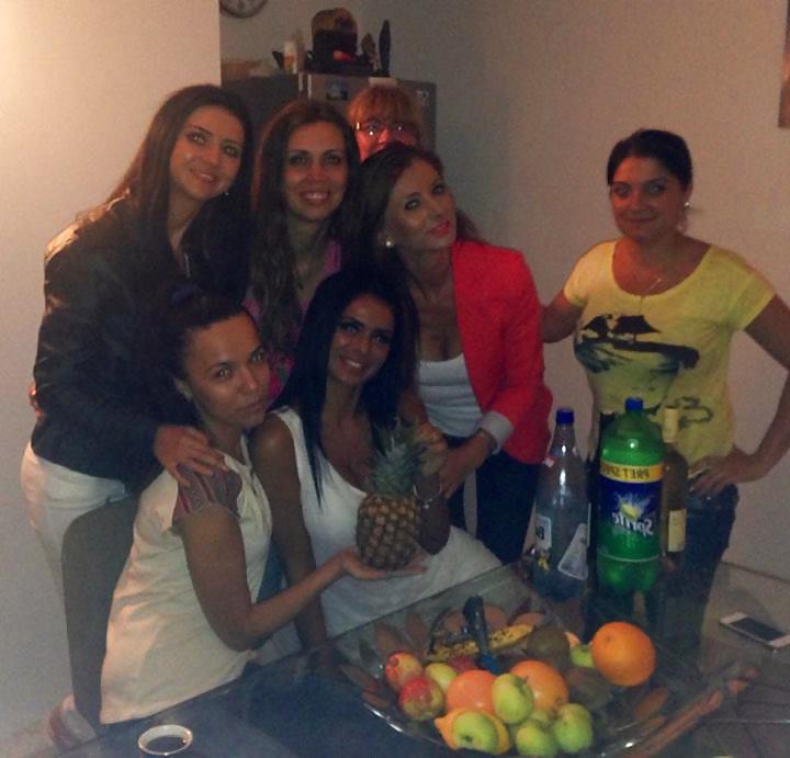 25P Romanian women: Georgina