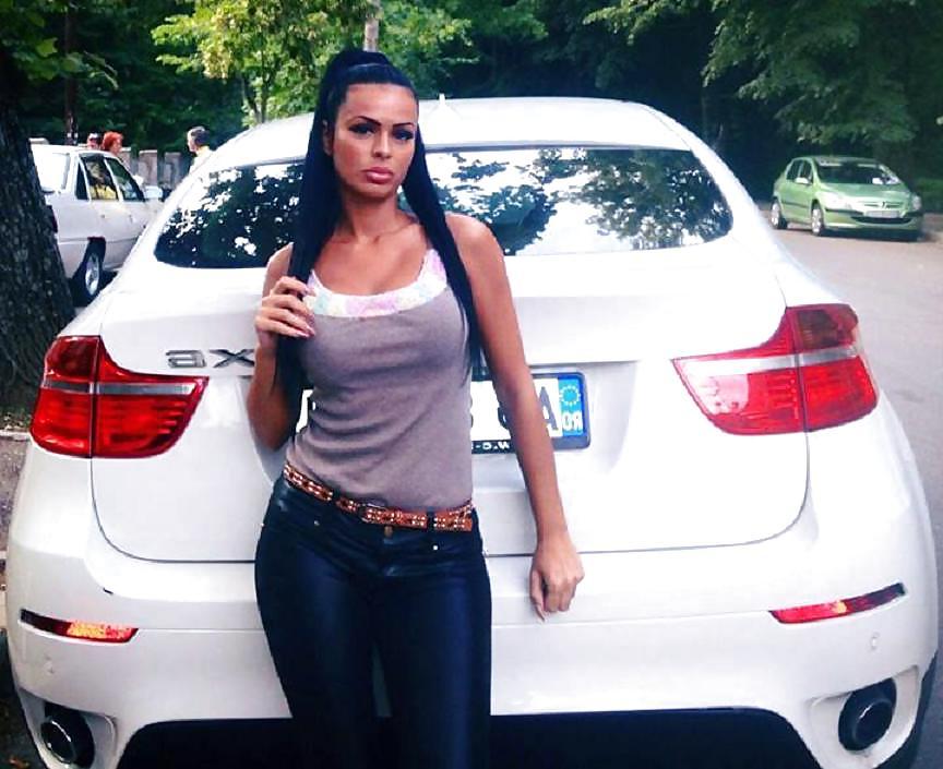 25P Romanian women: Georgina