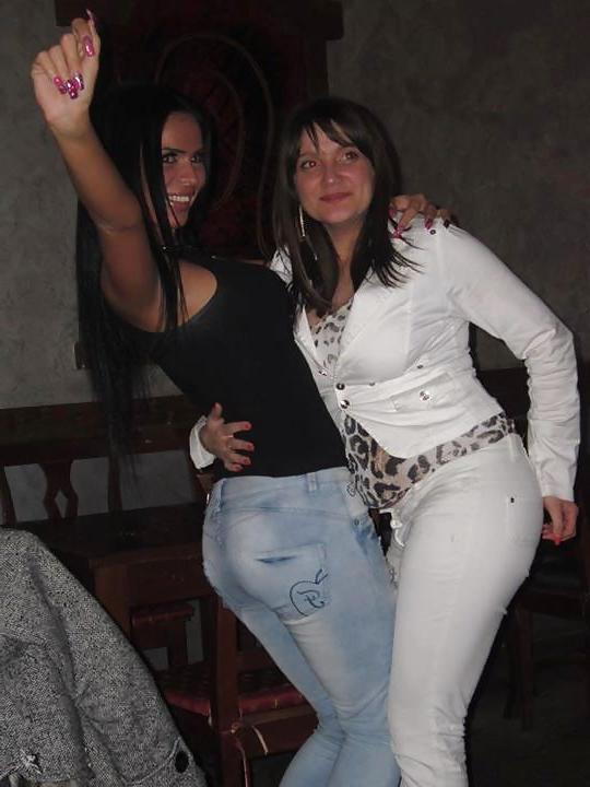 25P Romanian women: Georgina