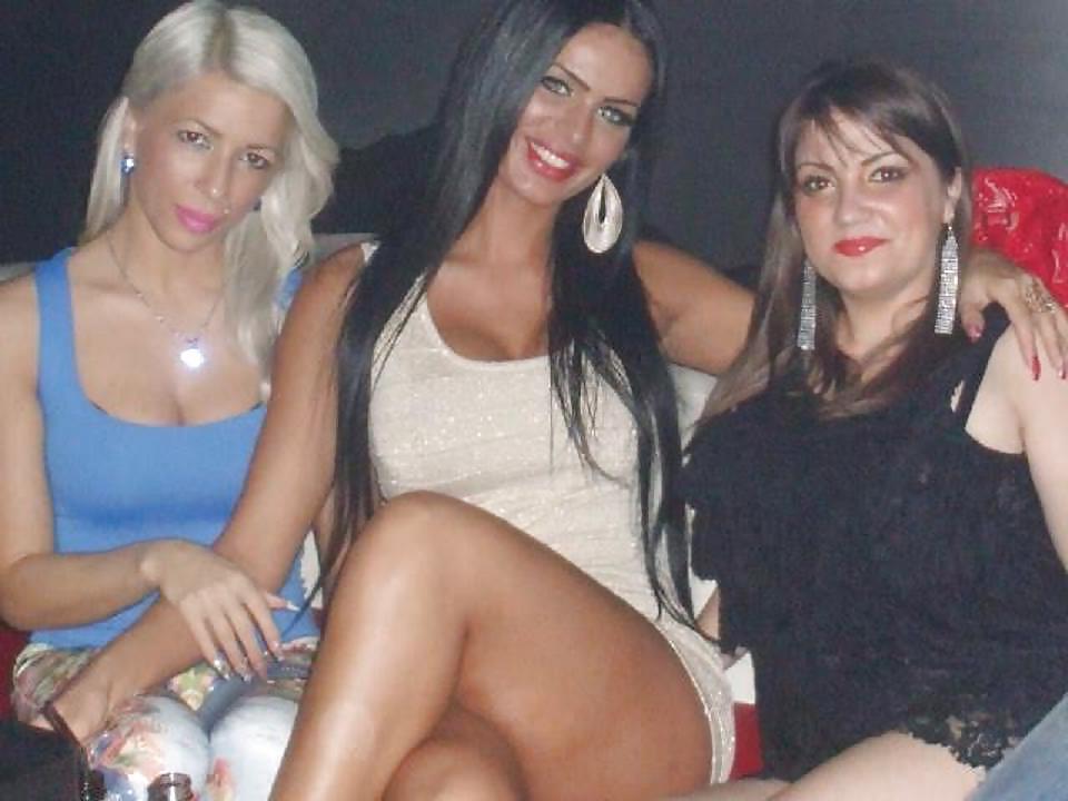 25P Romanian women: Georgina