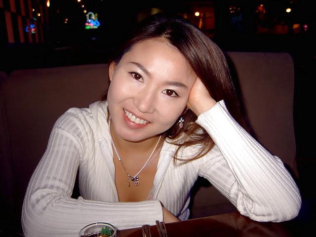 14P Amateur Korea girlfriend Nude and Bikini Picture
