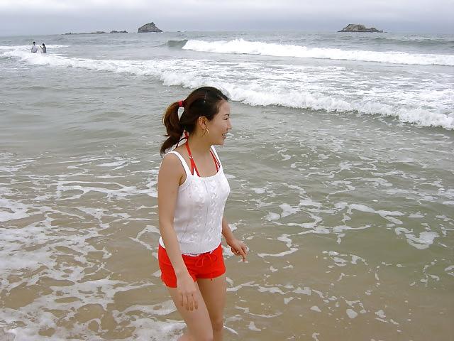 14P Amateur Korea girlfriend Nude and Bikini Picture