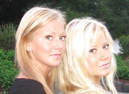 25P Cute sexy nonnude clothed ladies