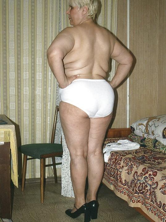 25P Russian granny!