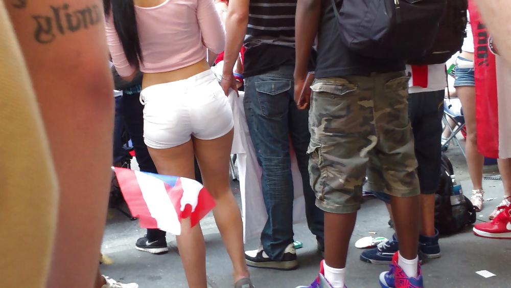 25P She has the perfect sexy butt & ass 