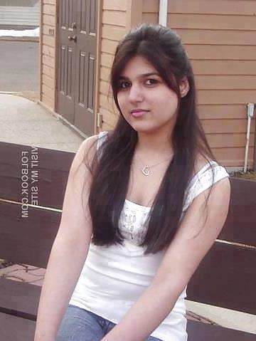 17P Beautiful Indian Girls 80 (Non Porn)-- By Sanjh 