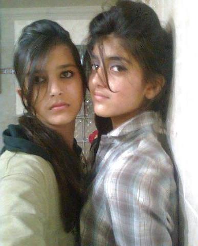 17P Beautiful Indian Girls 80 (Non Porn)-- By Sanjh 