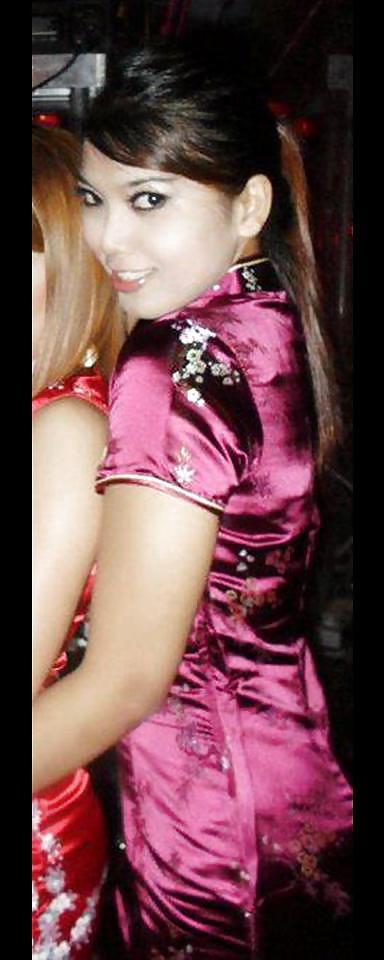 14P Single Asian girl in Cheongsam