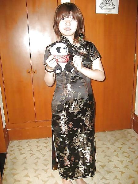 14P Single Asian girl in Cheongsam