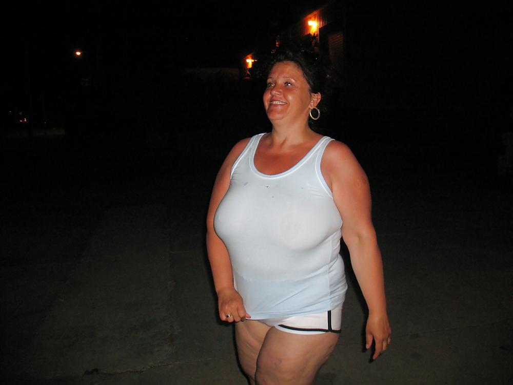 15P She is in Public, my fat german wife