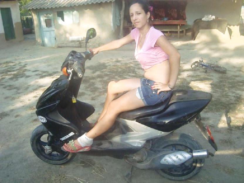 24P Romanian girl: violeta