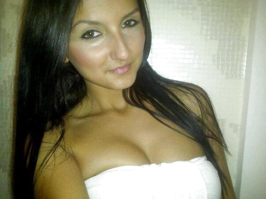 10P Romanian girl: mari