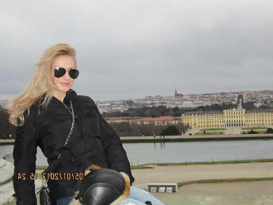 21P Romanian girl: Maria