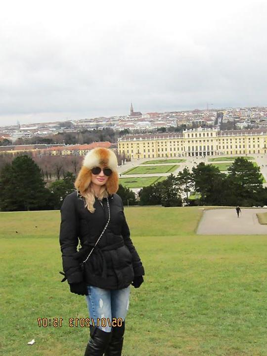 21P Romanian girl: Maria