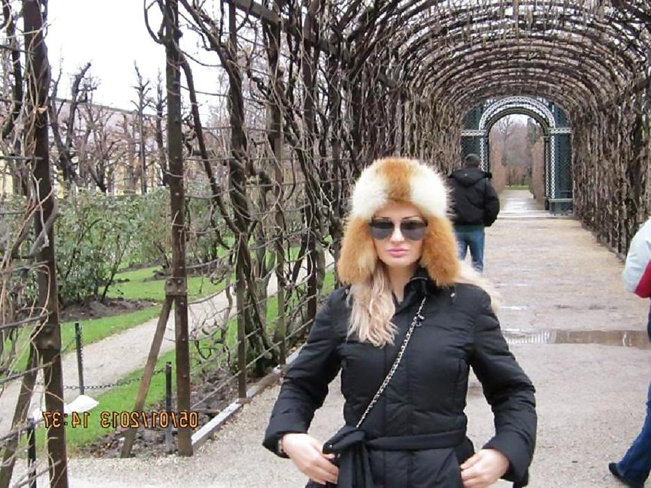 21P Romanian girl: Maria