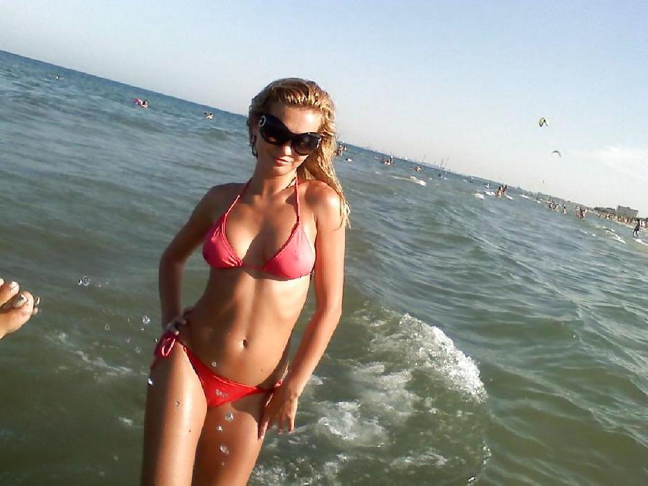 21P Romanian girl: Maria