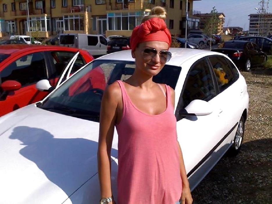 21P Romanian girl: Maria
