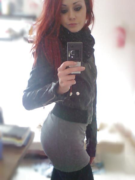 25P Goth or not, she's hot.