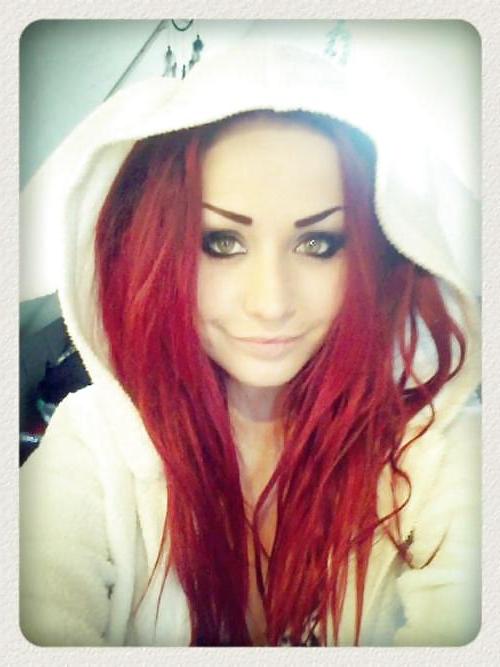 25P Goth or not, she's hot.