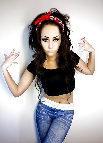 25P Goth or not, she's hot.