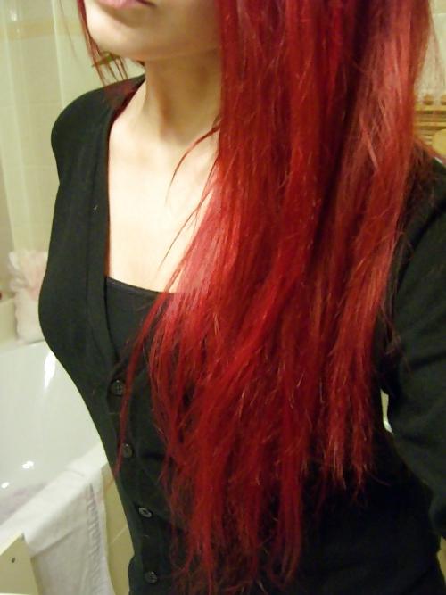 25P Goth or not, she's hot.
