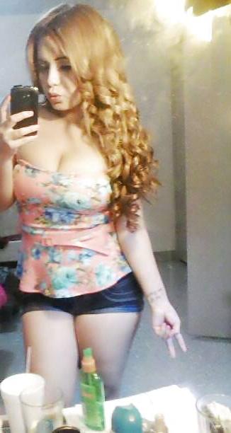 25P PAWG Latina ghetto ass (clothed)