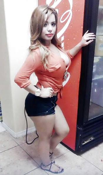 25P PAWG Latina ghetto ass (clothed)