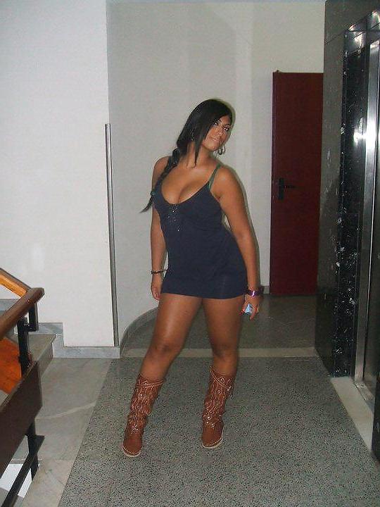 9P Venezuelan woman: consuela