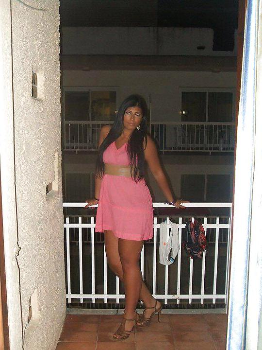 9P Venezuelan woman: consuela