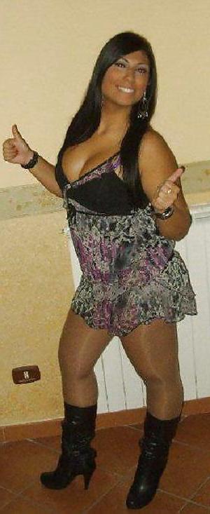 9P Venezuelan woman: consuela
