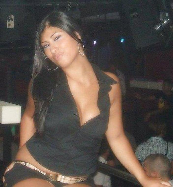 9P Venezuelan woman: consuela