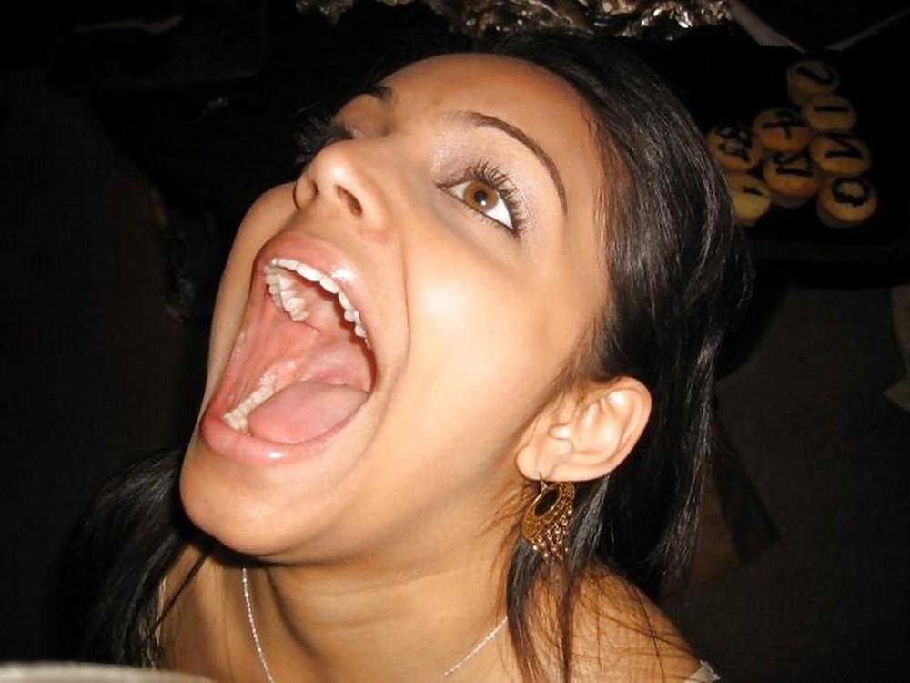 25P Open mouth