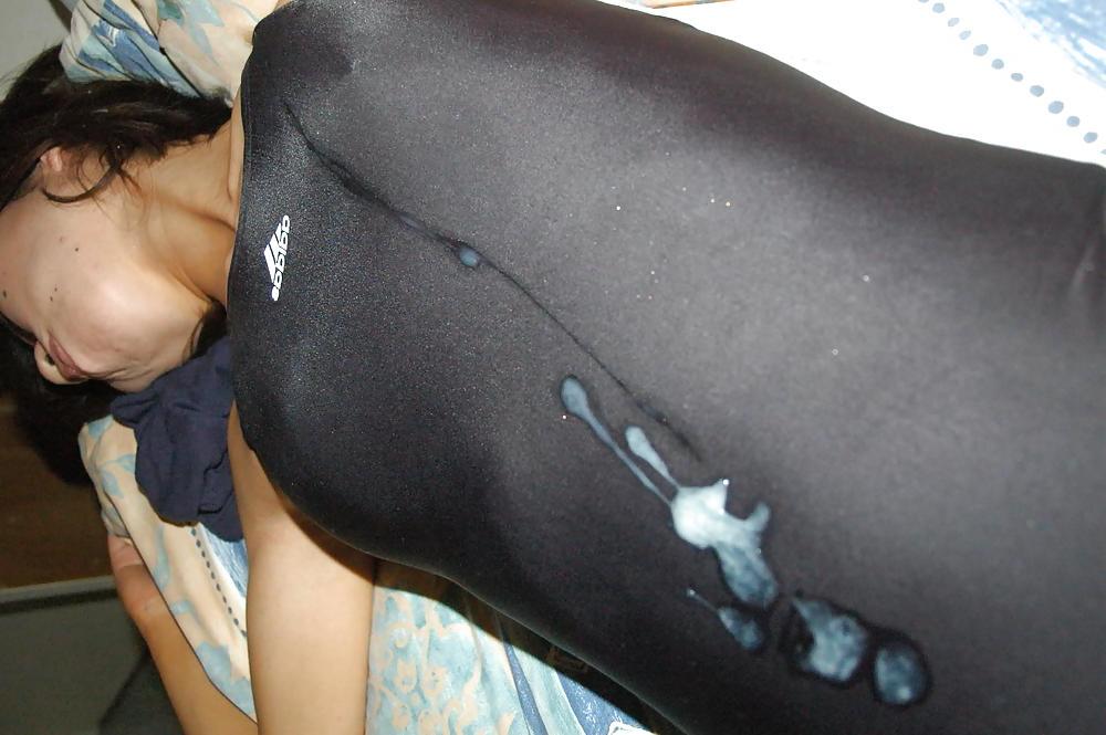 25P Cum on clothed girls