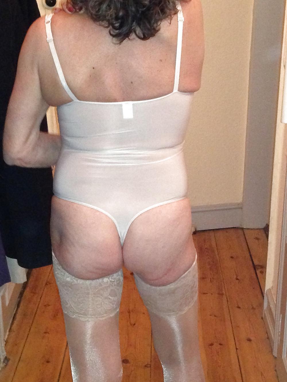14P Lady N - NON-porn.