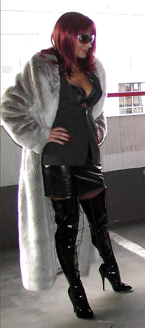 25P LADY EWA - Most Sexy & Hottest MATURE...(1)